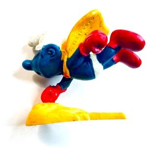 Collectible Vintage Flying Super Smurf Toy Figure